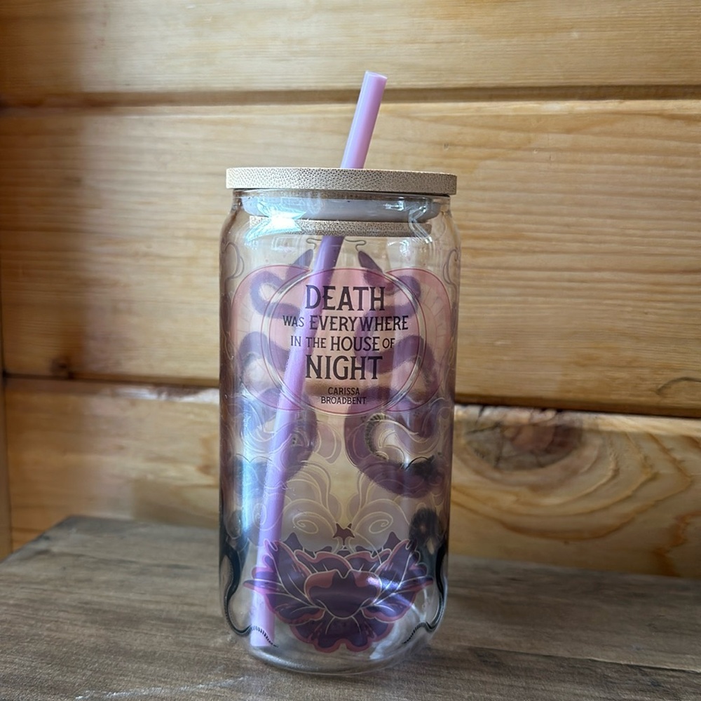 Illumicrate exclusive glass with lid/straw
